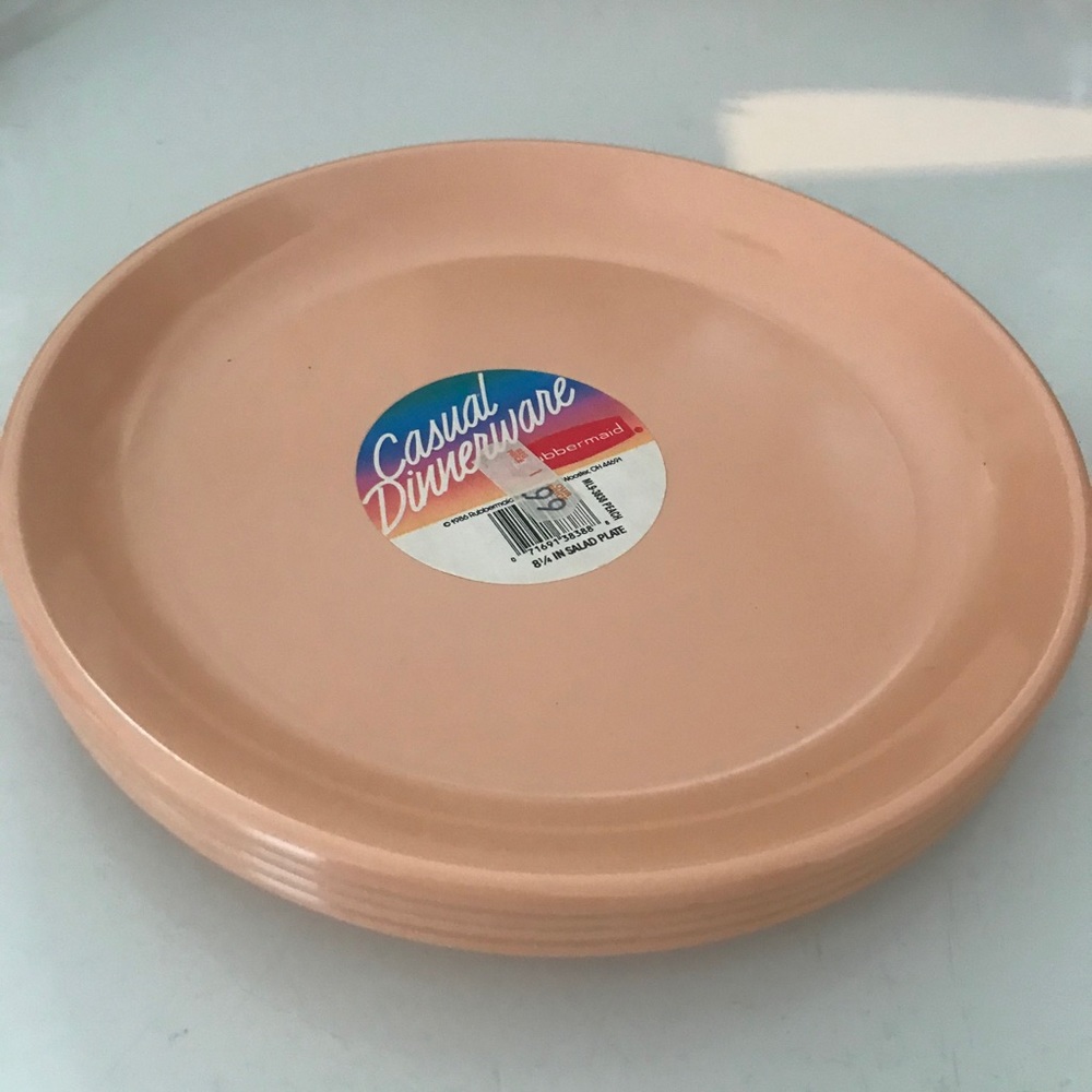 Rubbermaid Casual Dinnerware